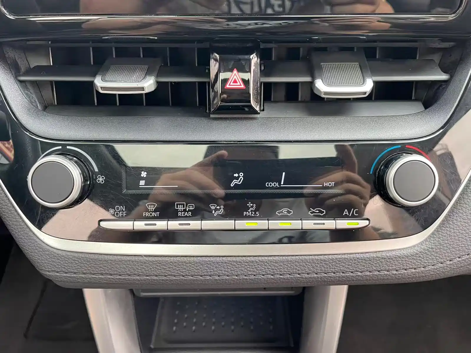 Photo 21 - Toyota Frontlander