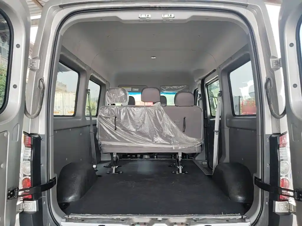 JAC Motors Star锐 2023 2022 2.0T Fuel King PLUS Express Edition Short Wheelbase 6-7 Seater HFC4DB3-2E4