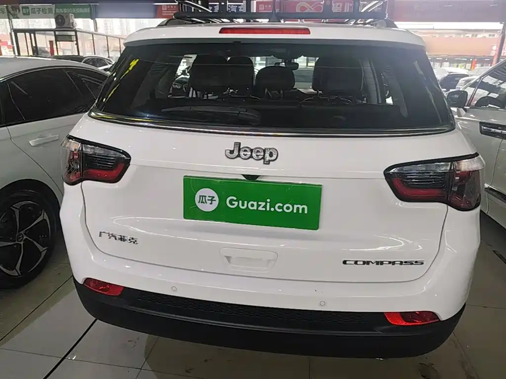 Фото 6 - Jeep Compass