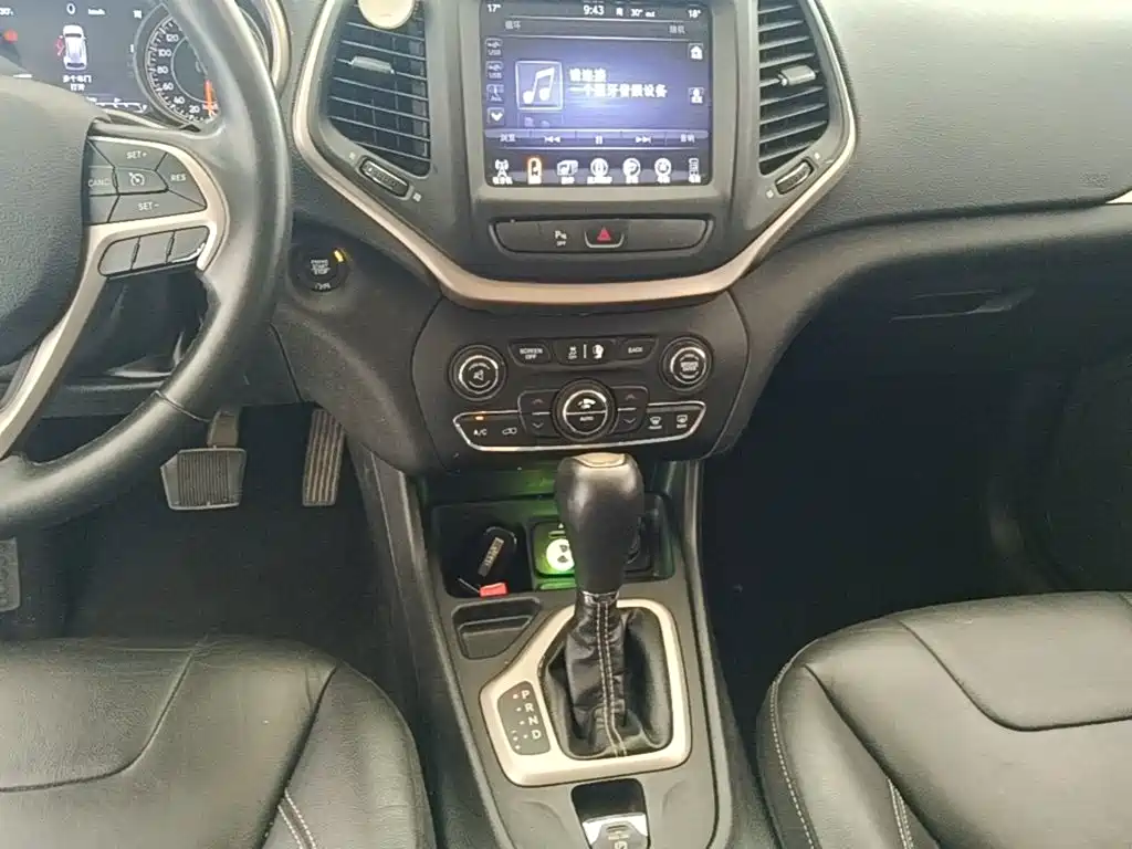 Jeep Cherokee 2018 2017 2.0L Superior Edition