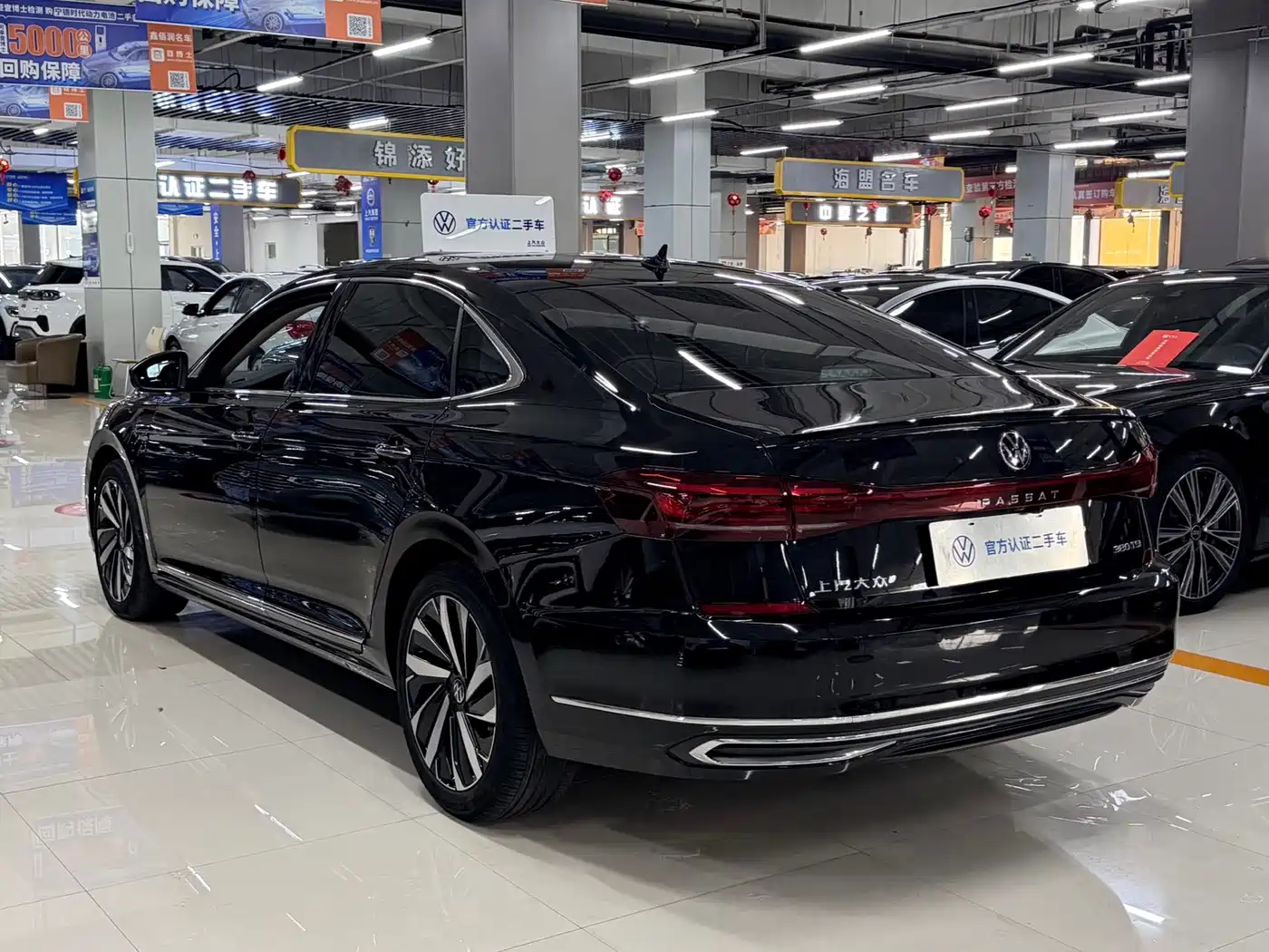 Volkswagen Passat 2023 380TSI Flagship Edition фото 6