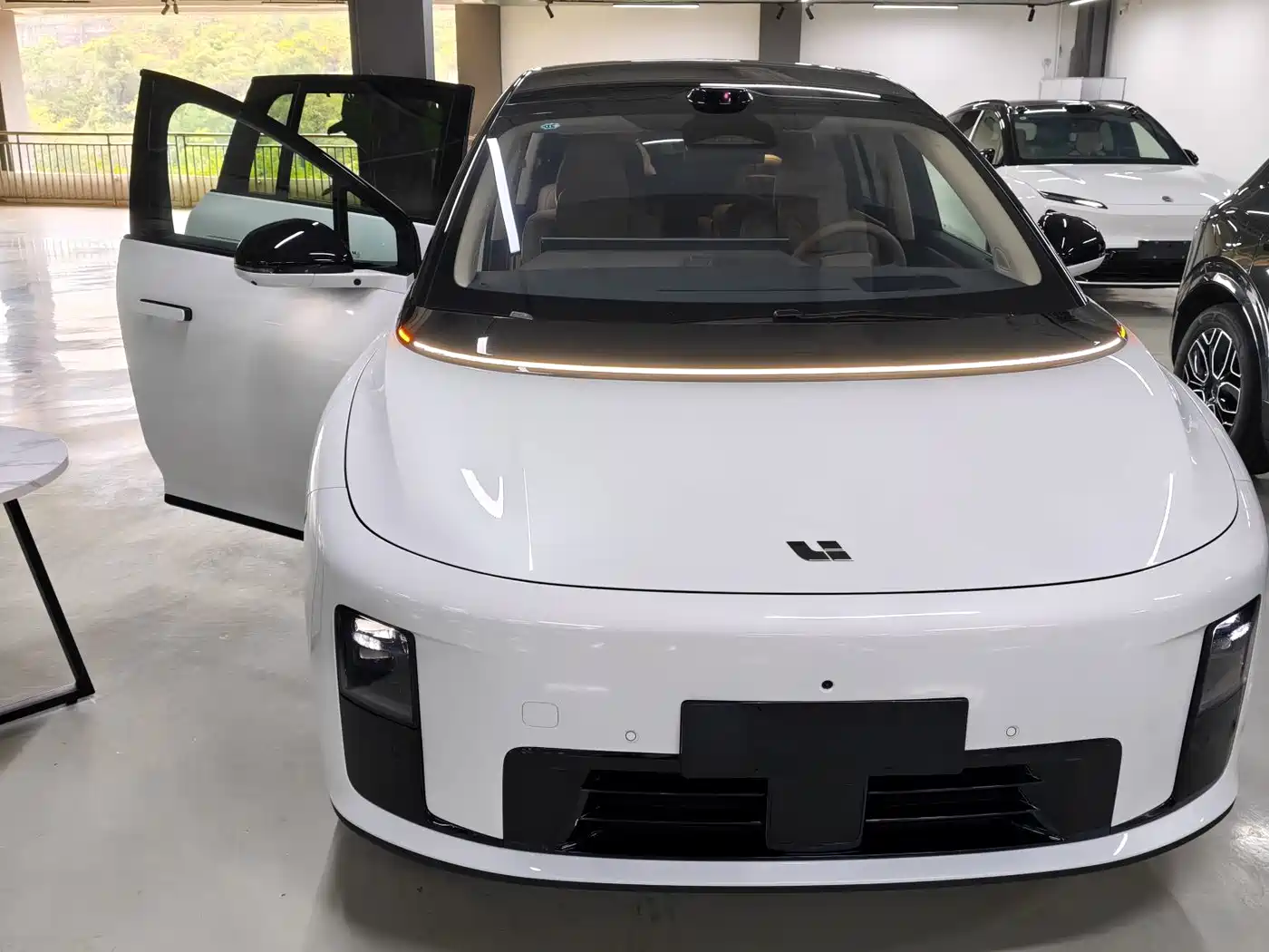 Li Auto Li i8 2026 2025 Standard Edition