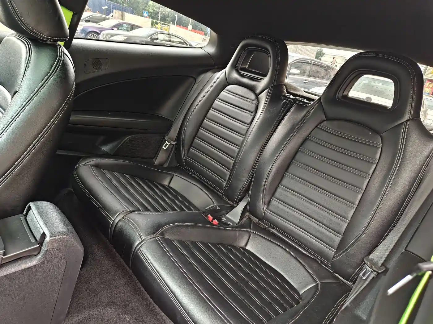 Volkswagen Scirocco 2010 2.0TSI Luxury Edition фото 25