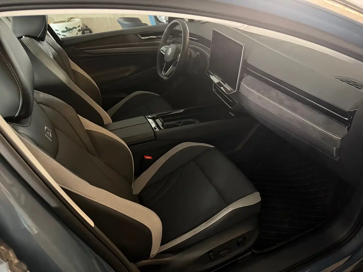 VOLKSWAGEN ID.7 VIZZION