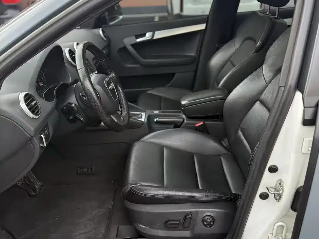Audi A3 (Import) 2011 2010 Sportback 1.8T Luxury Model