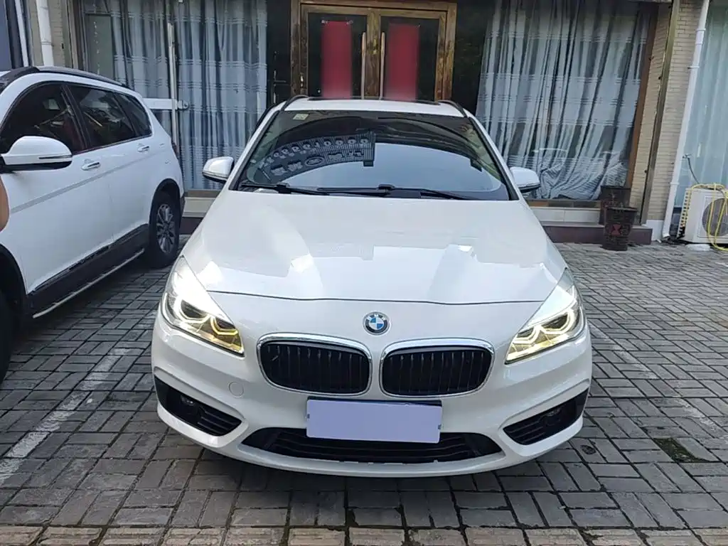 BMW 2 Series Tourer (Import) 2015 2015 218i Sport Design Package