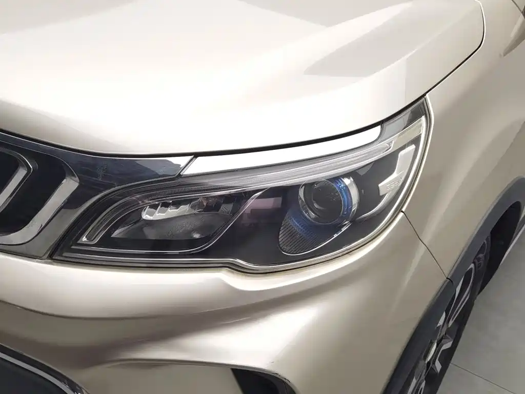 Photo 7 - Geely Vision X3
