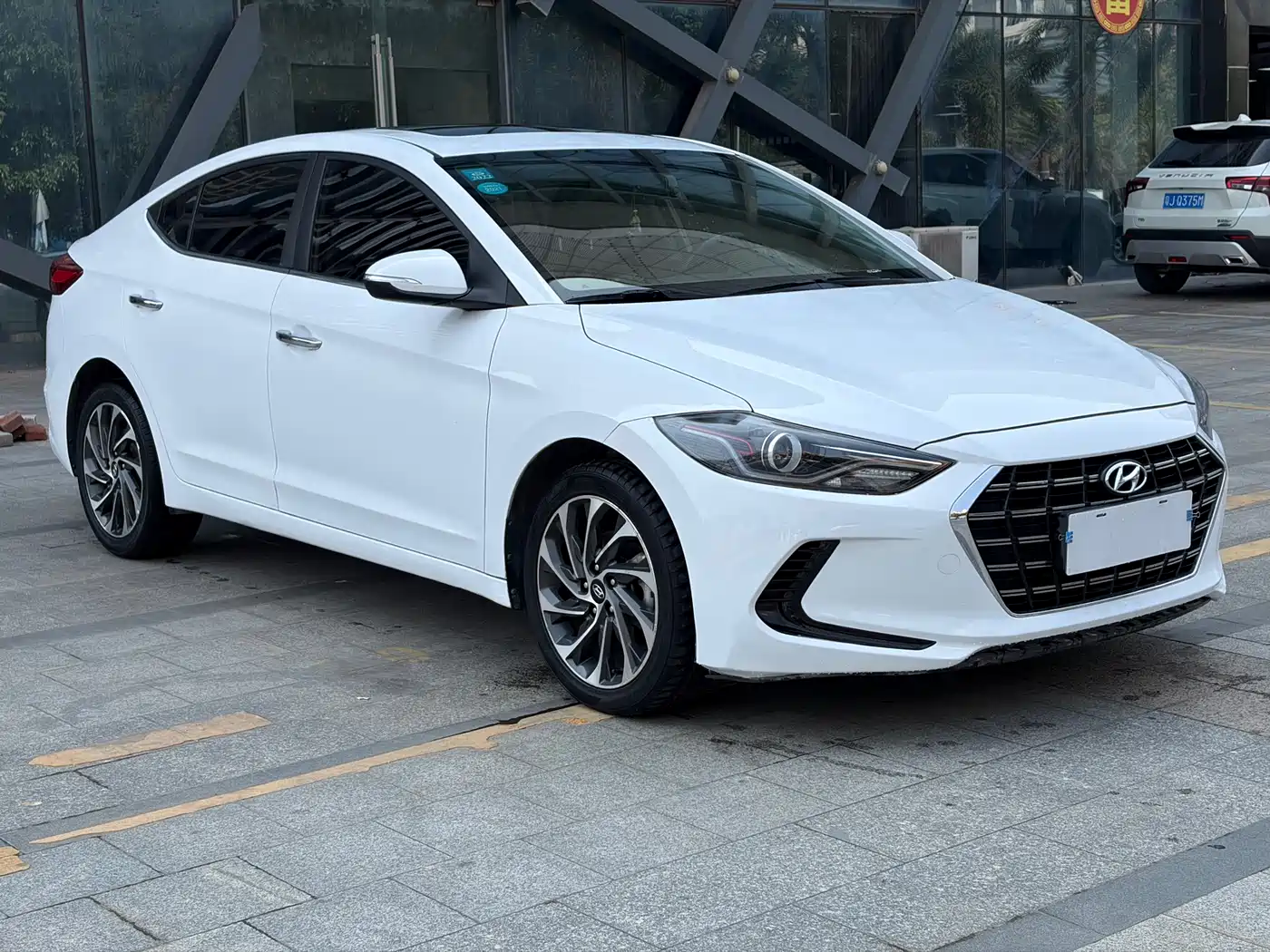 Hyundai Elantra 2020 1.5L CVT Smart Style·Elite фото 3