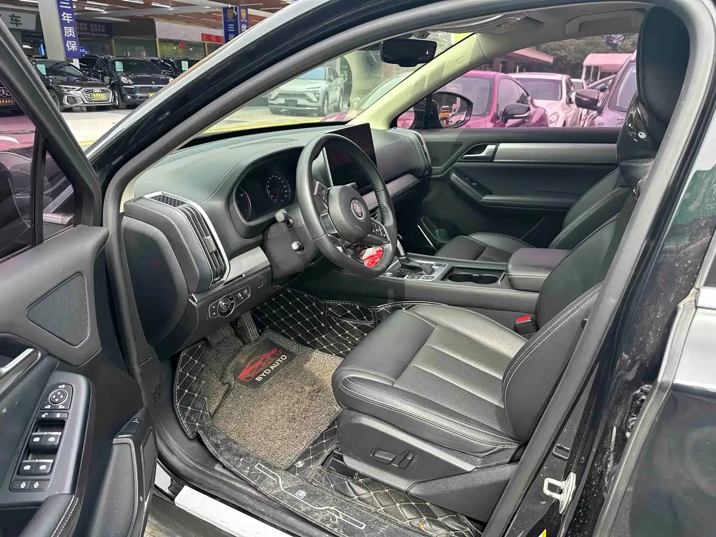 BYD Tang 2019 2019 2.0T Automatic Smart Connect Noble 7-seater China VI