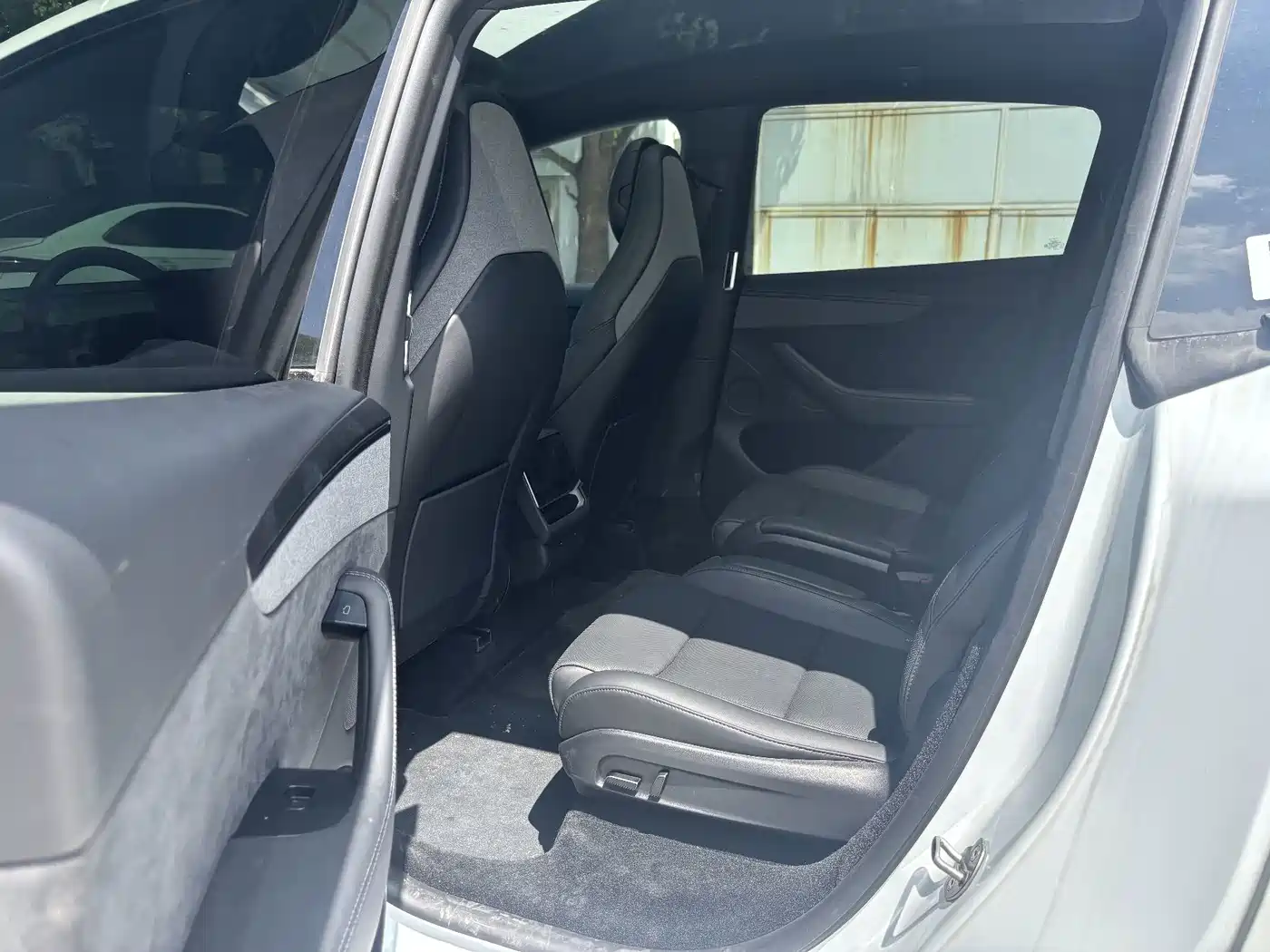 2026 Tesla Model Y L