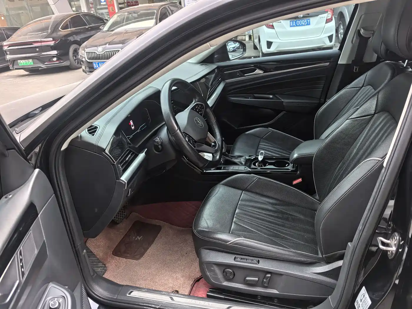 Volkswagen Passat 2022 330TSI Starry Sky Premium Edition фото 7