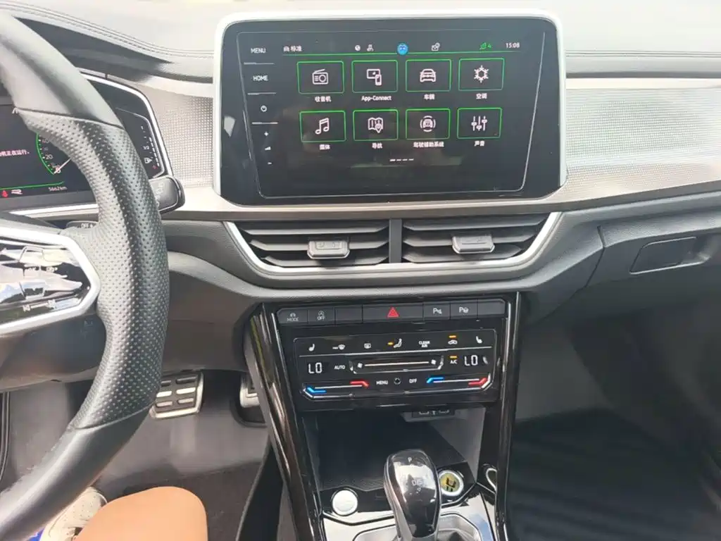 Volkswagen T-Roc, миниатюра 18