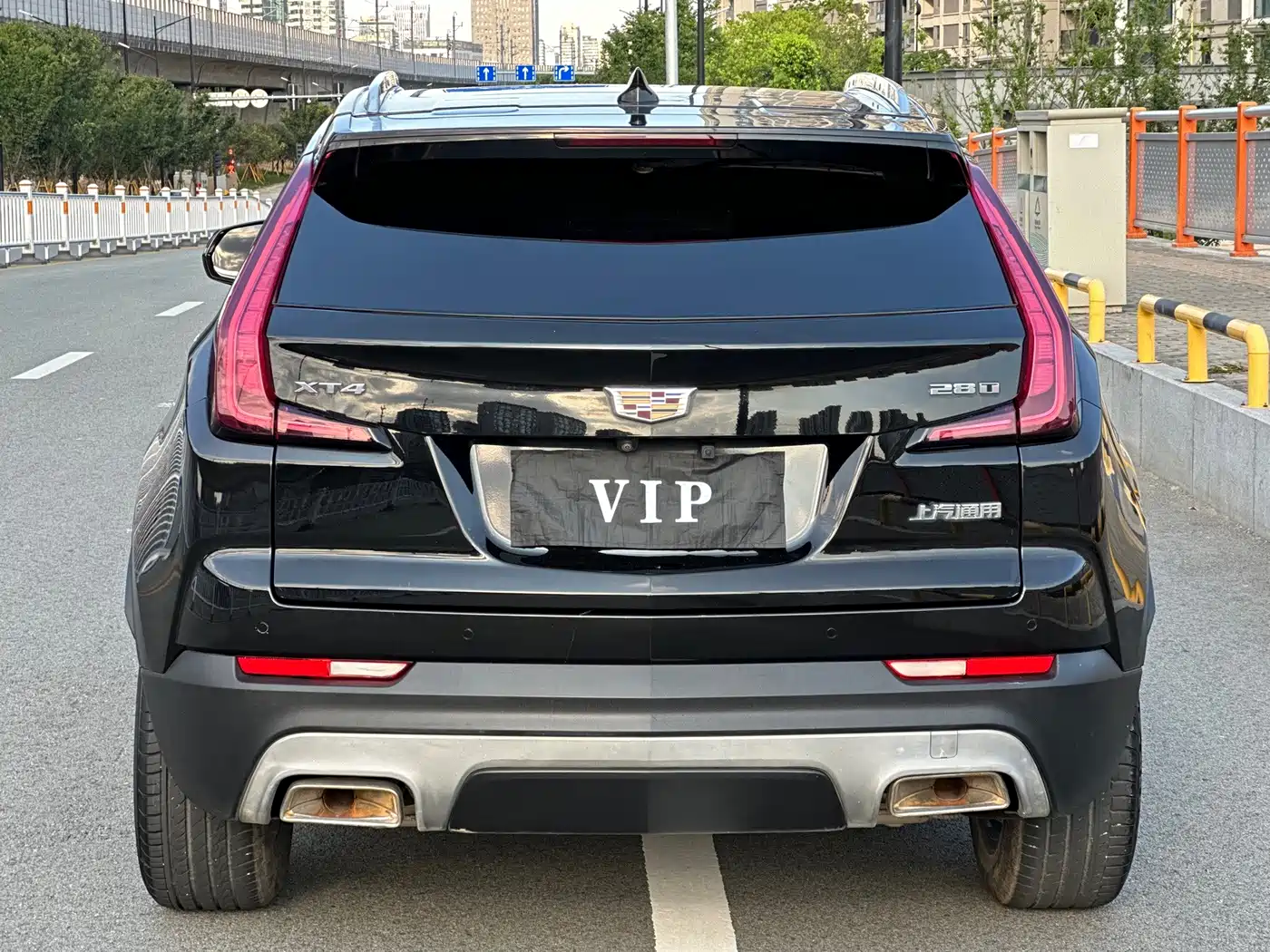 Фото 12 - Cadillac XT4