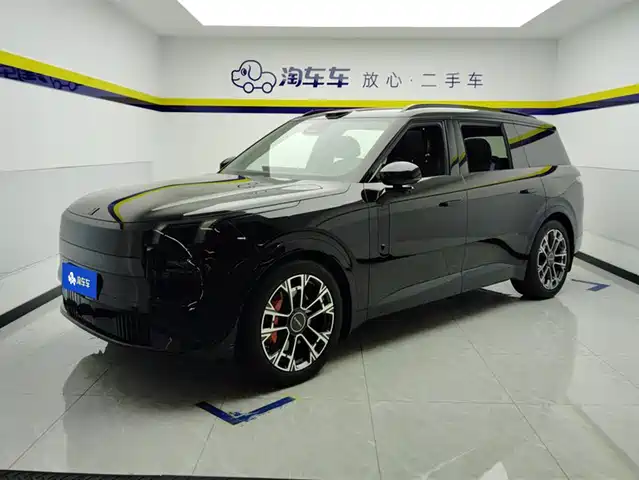  Lynk & Co Lynk & Co 900 2025 1.5T Ultra