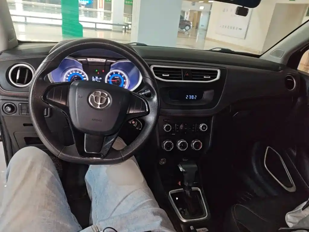 Zhonghua V3 2017 2016 1.5L Automatic Comfort