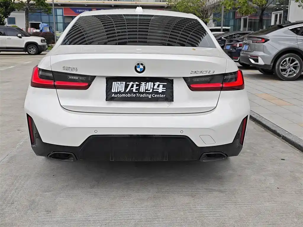 BMW 3 Series 2026 2025 330Li M Sport Night Edition