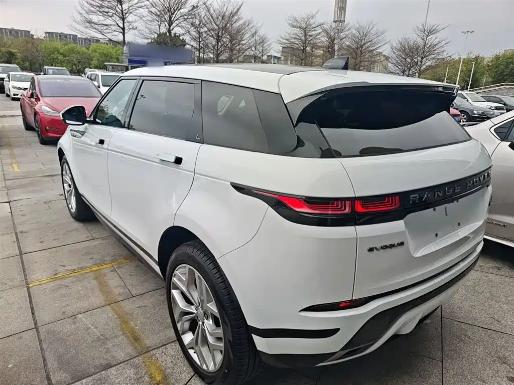 Land Rover Range Rover Evoque 2023 Range Rover Evoque L 200PS Elite Edition фото 23