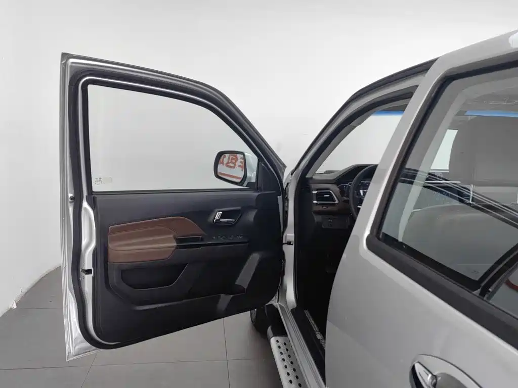 Great Wall Fengjun 6 2017 2017 2.0T Diesel 2WD Elite 4D20D