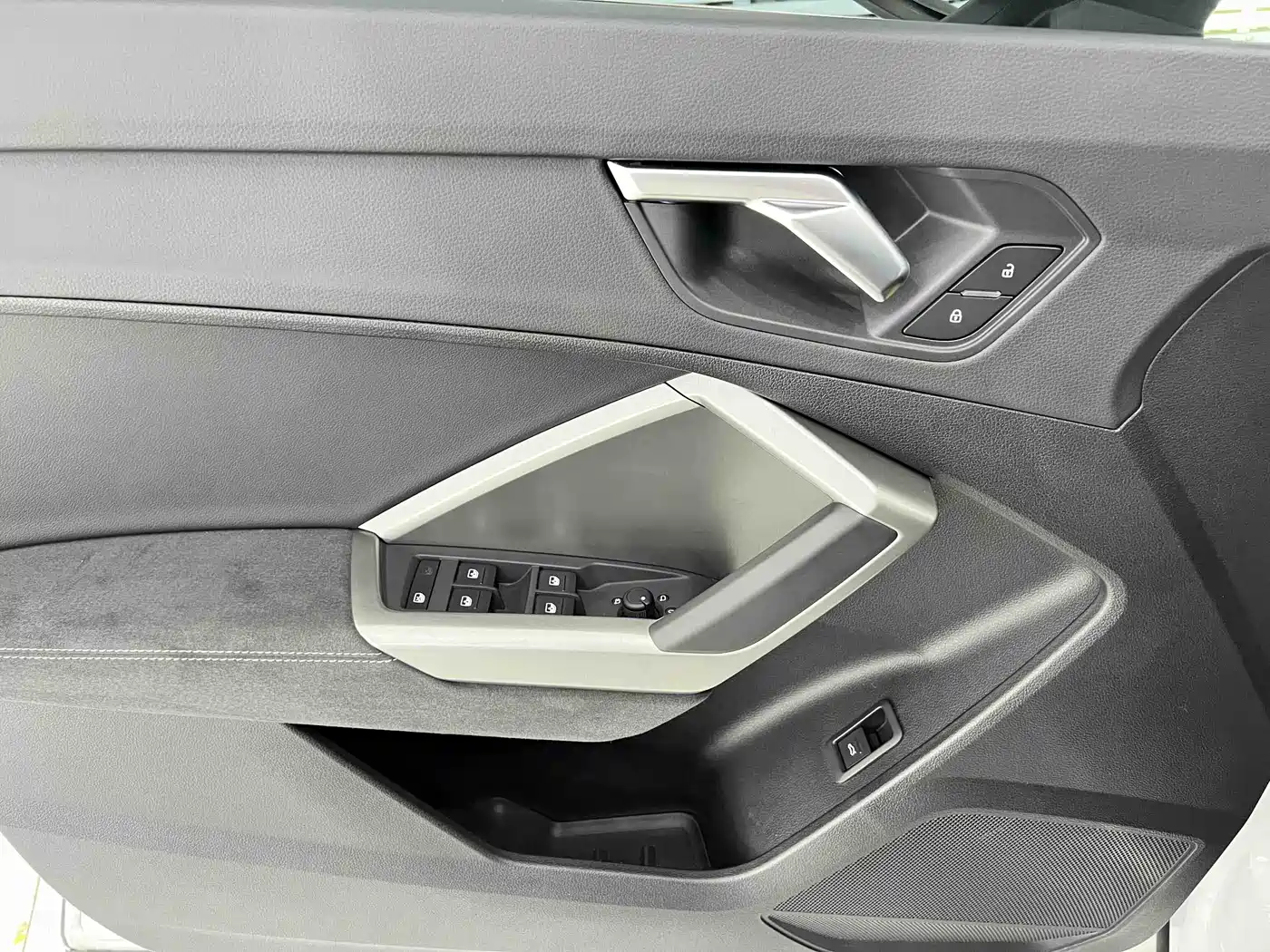 Audi Q3 2022 35 TFSI Fashion Dynamic фото 8