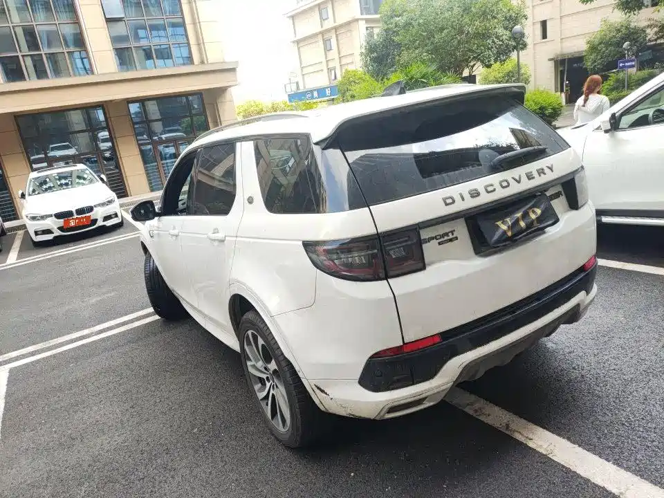 Land Rover Discovery Sport 2020 249PS R-Dynamic Performance Tech 7-seater фото 7
