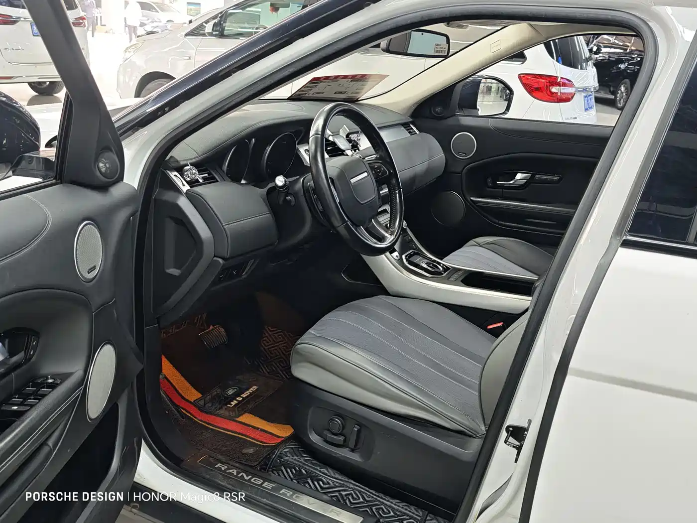 Land Rover Range Rover Evoque 2016 2.0T SE PLUS ZhiXiang фото 2