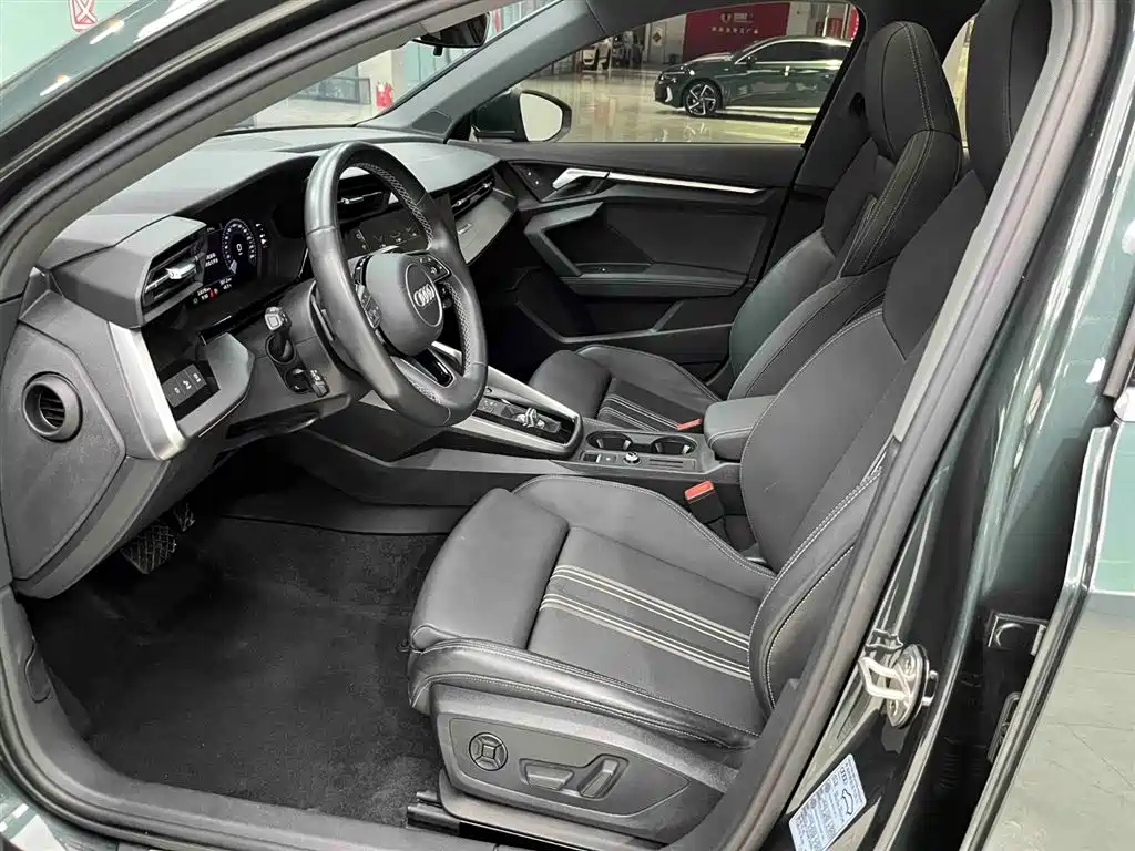 Audi A3 2023 Facelift Sportback 35 TFSI Fashion Sport фото 11