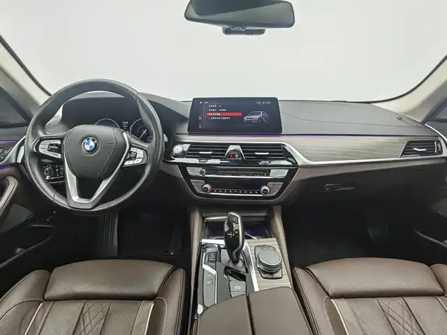 BMW 5 Series New Energy 2019 Facelift 530Le Pioneer Edition — фото 5