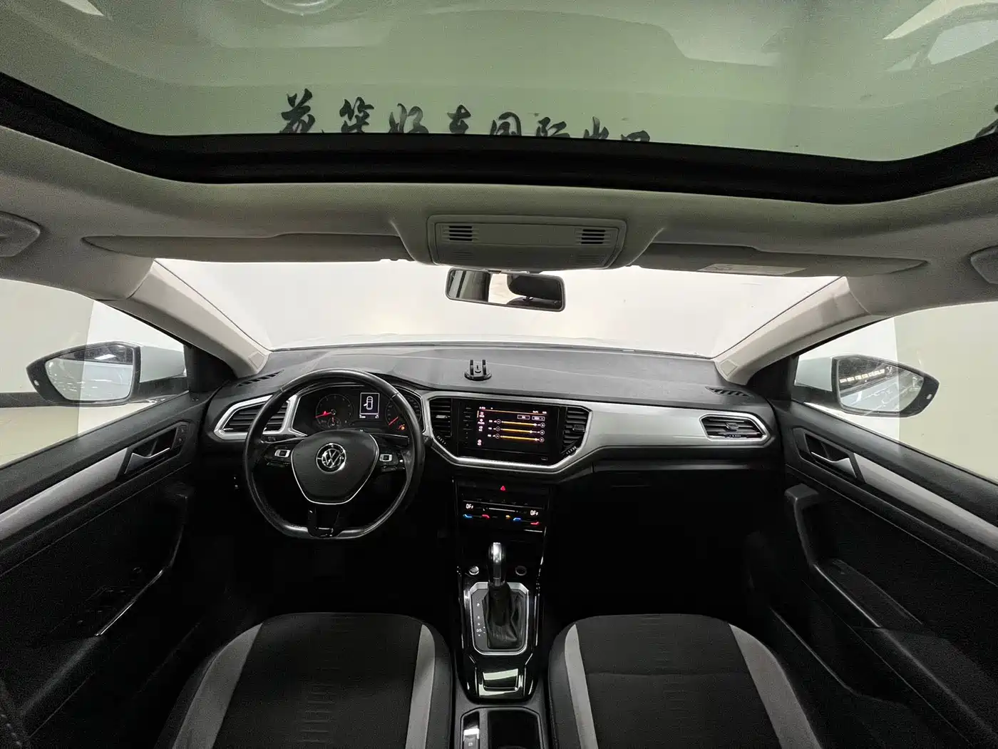 Volkswagen T-ROC 2022 280TSI DSG 2WD Elite PLUS фото 20