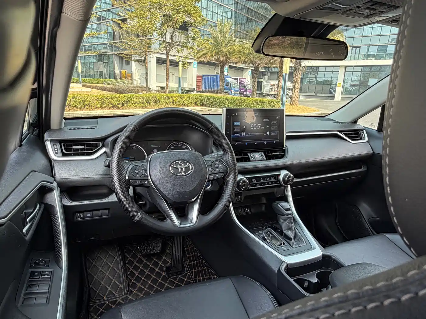 Toyota Wildlander 2021 2021 Hybrid 2.5L E-CVT 2WD Luxury Edition