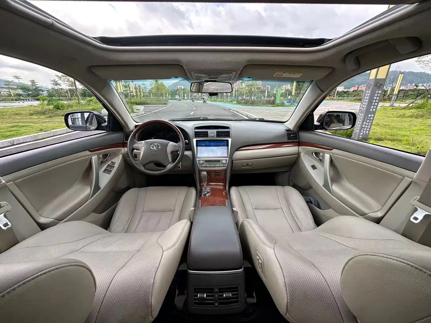 Toyota Camry 2013 200G Classic Luxury Edition фото 25
