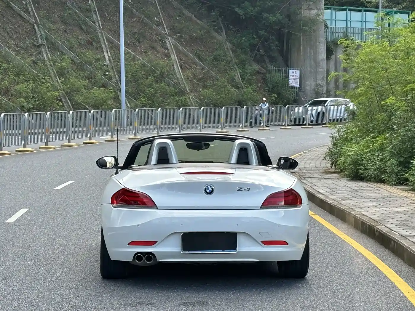 BMW Z4 2013 2013 sDrive20i Leading