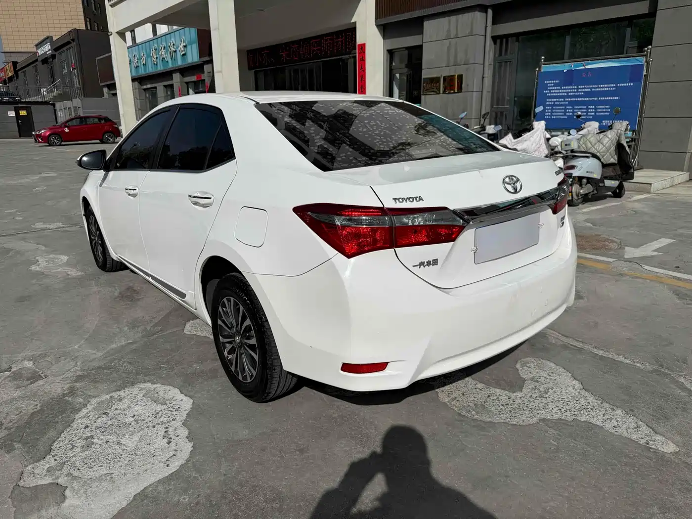 Toyota Corolla 2017 Facelift 1.2T S-CVT GL-i фото 9