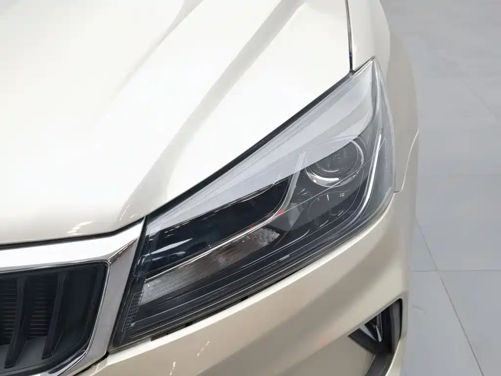 Photo 7 - Geely Emgrand