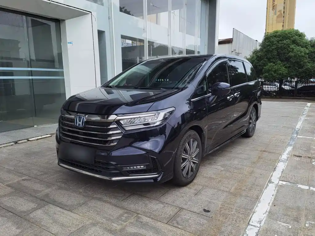 Photo 2 - Honda Odyssey