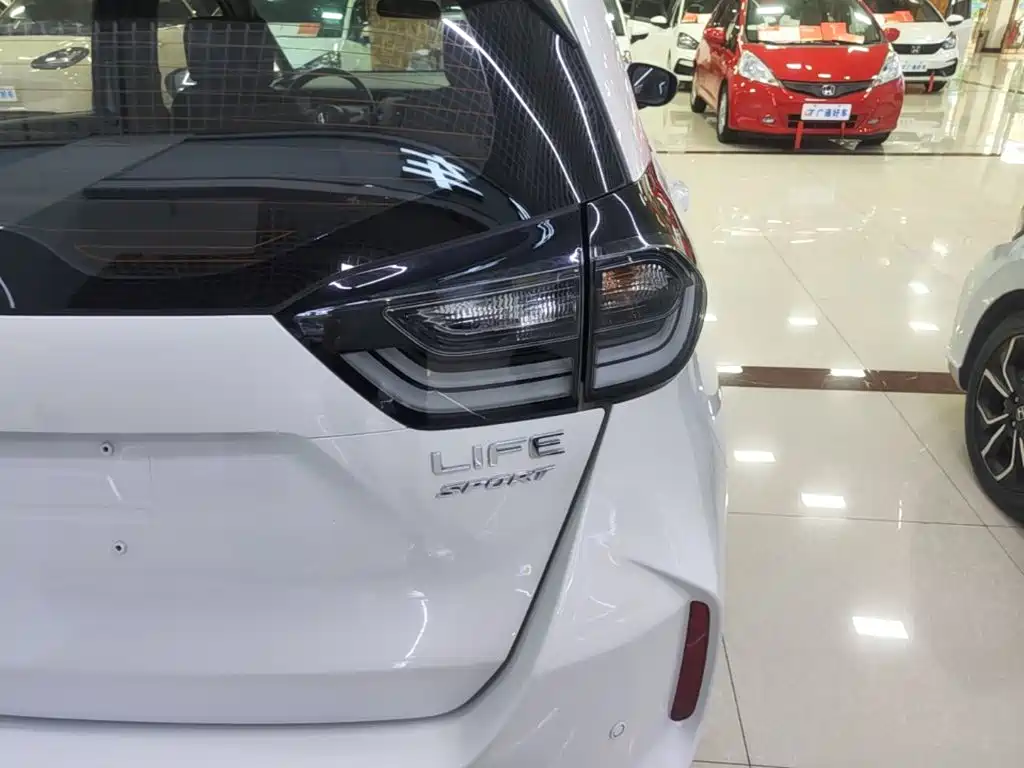 Honda LIFE 2023 2021 1.5L CVT SPORT Heartbeat Edition