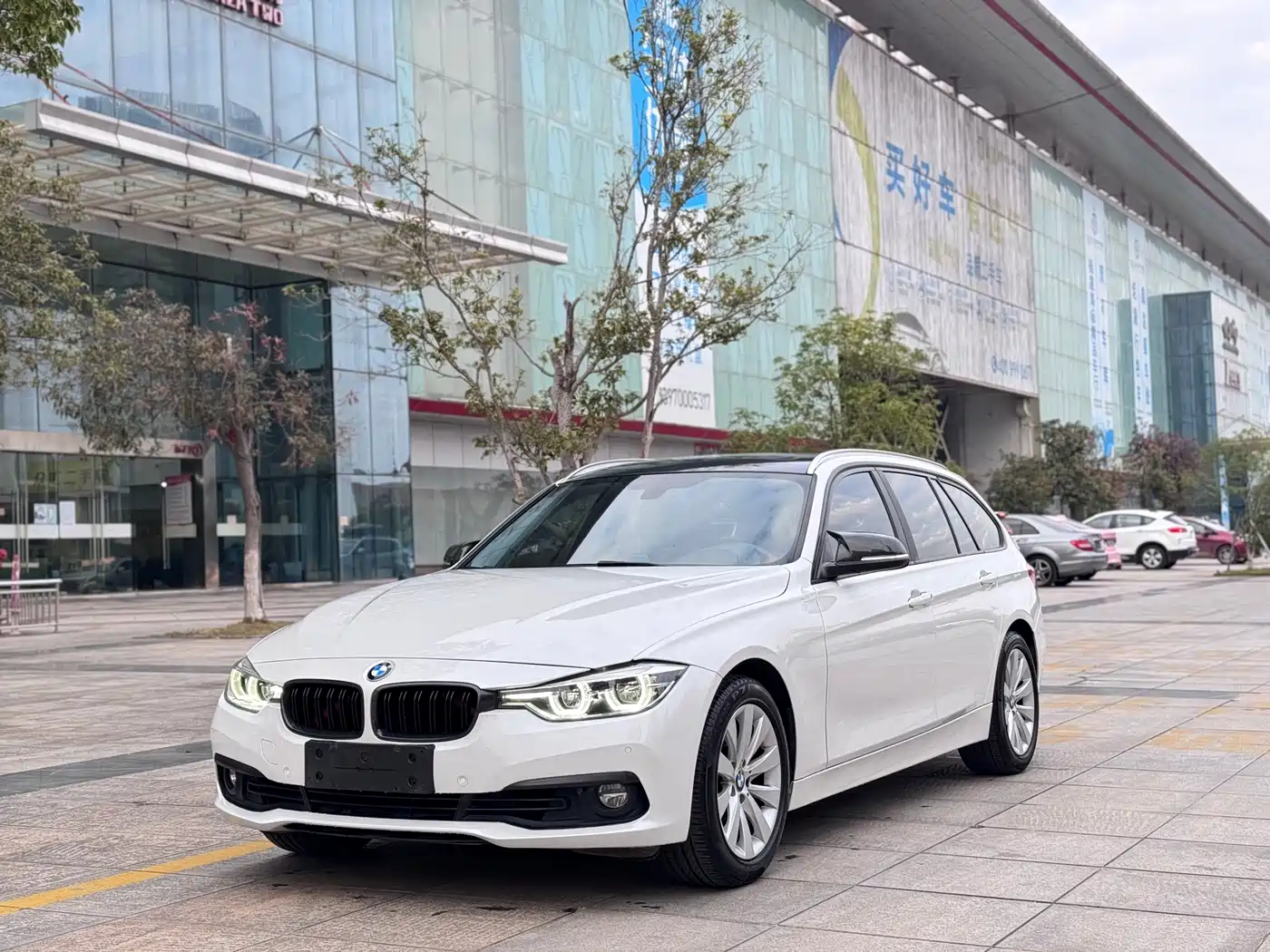 BMW 3 Series (Import) 2016 320i Fashion Wagon