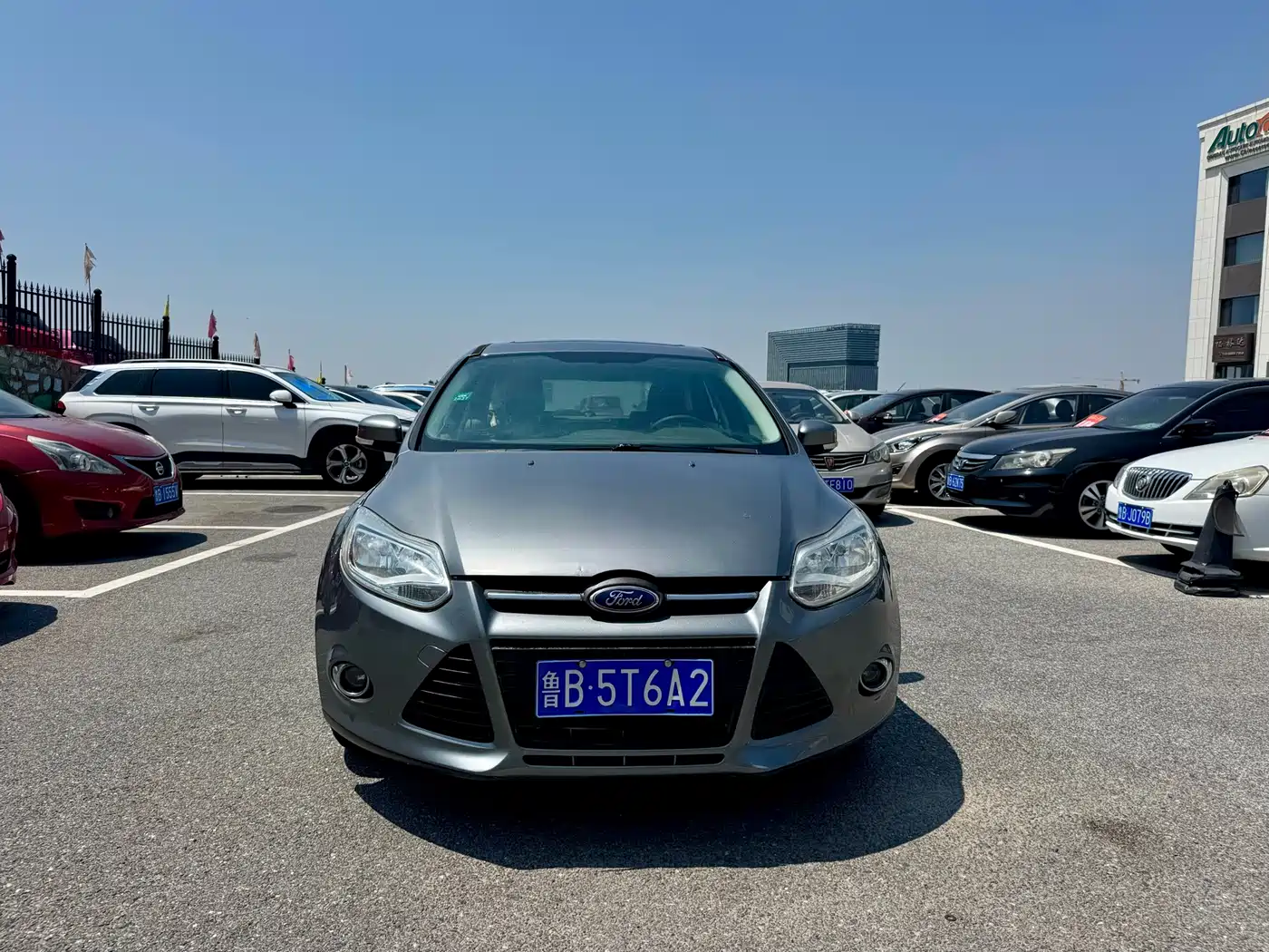 Фото 2 - Ford Focus