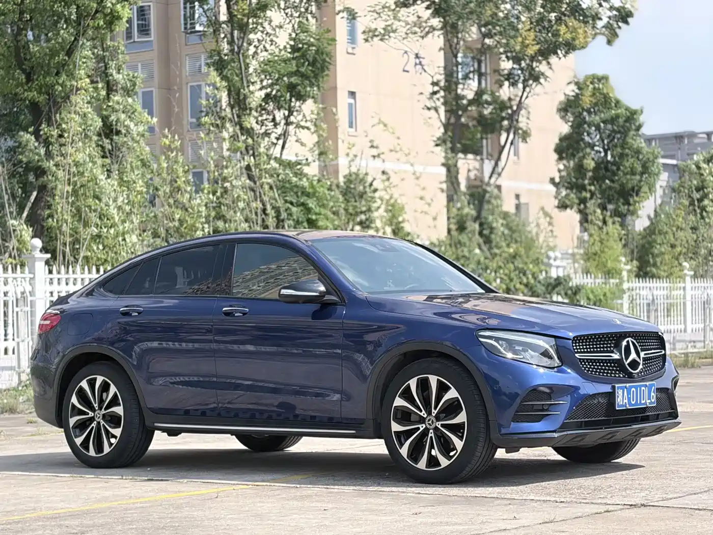 Mercedes-Benz GLC Coupe 2020 2019 GLC 260 4MATIC Coupe SUV