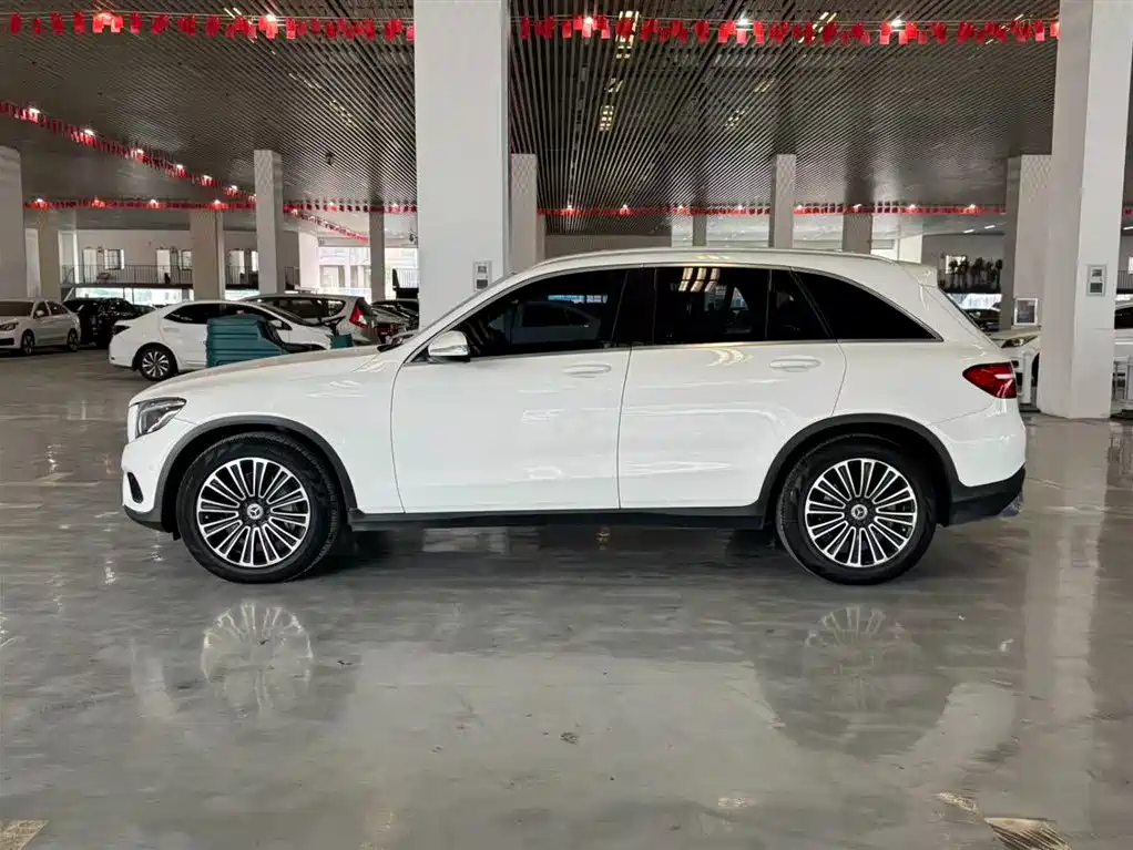 Mercedes-Benz GLC 2018 GLC 200 4MATIC фото 4
