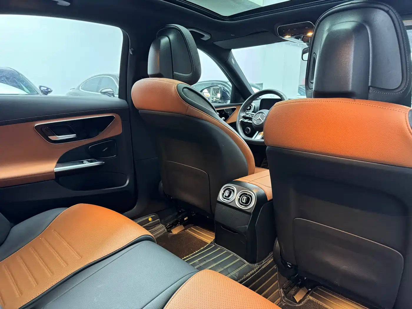 Mercedes-Benz C-Class 2024 C 260 L Sport фото 16