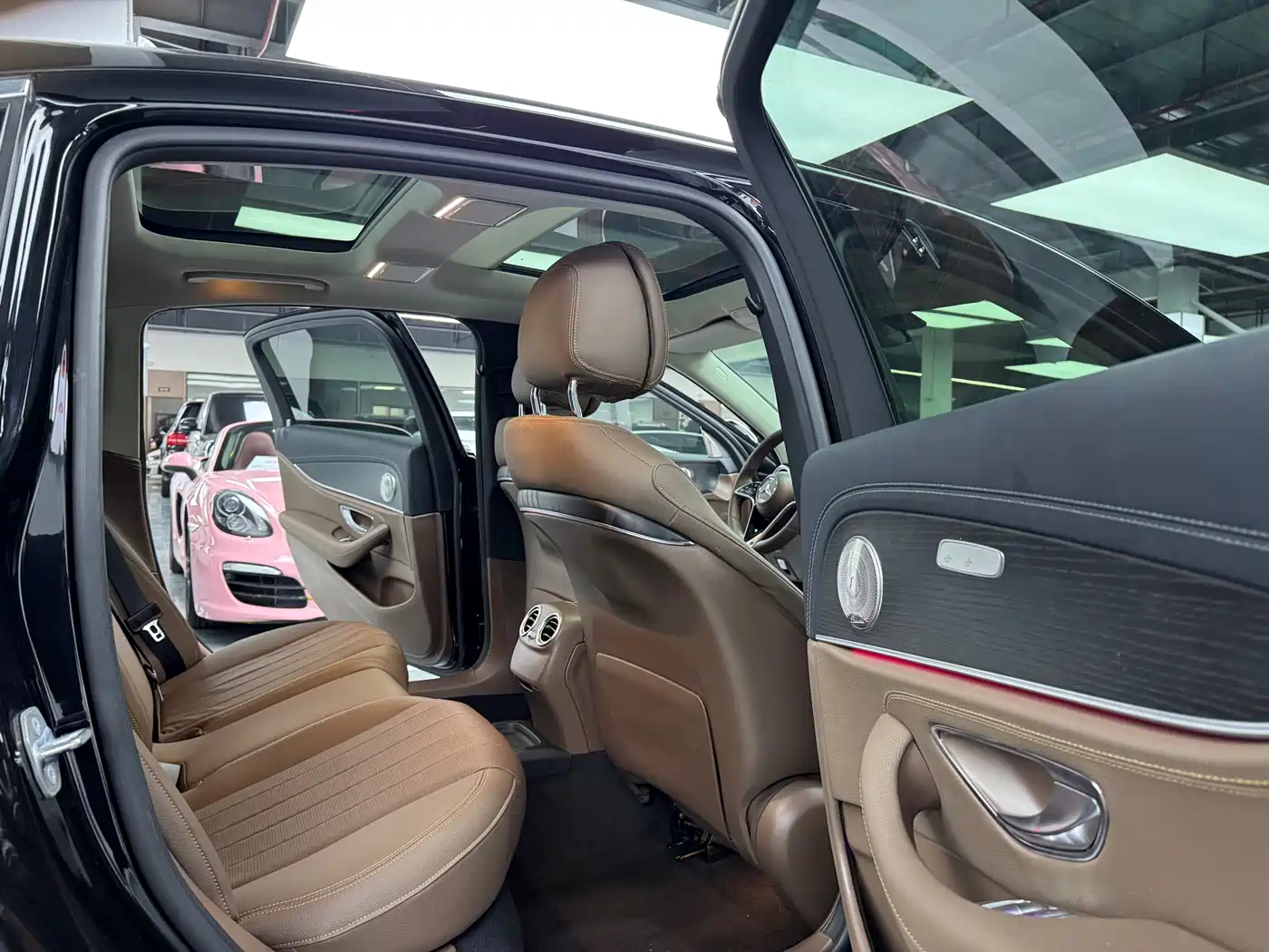 Mercedes-Benz E-Class 2020 E 300 L Fashion фото 13