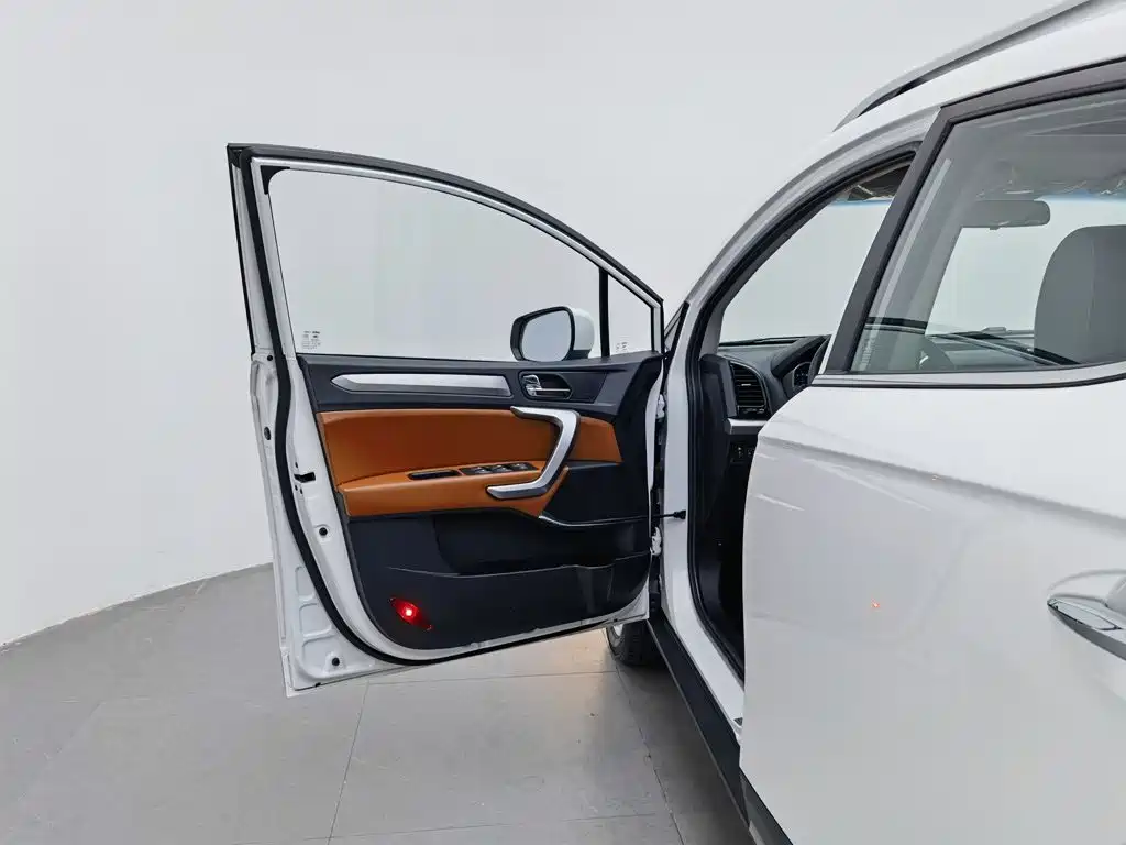JAC Refine S3 2015 2014 1.5L Manual Luxury Smart