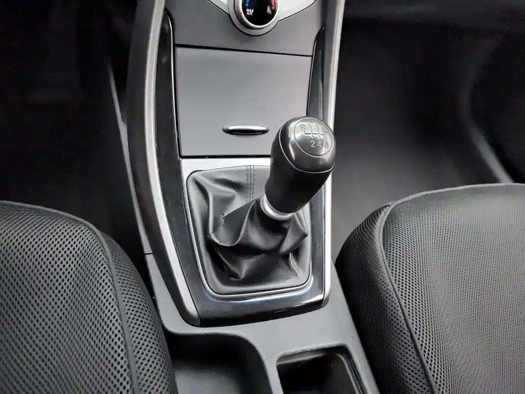 Hyundai Langdong 2017 2016 1.6L Manual Premium Edition