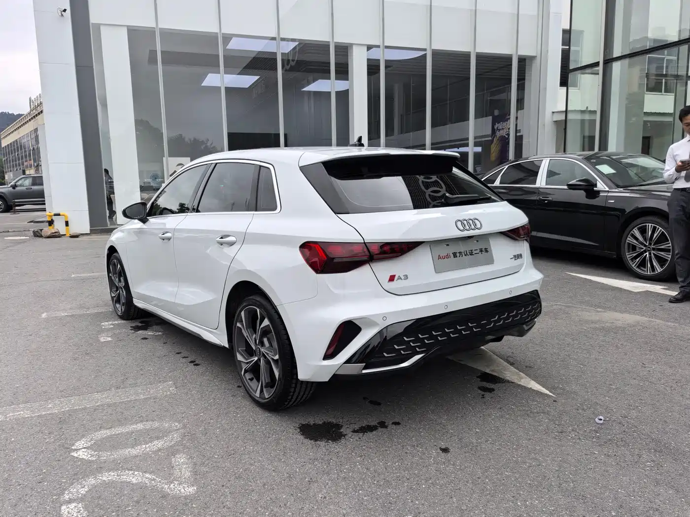 Audi A3 2025 Sportback 35TFSI Flying Premium фото 9
