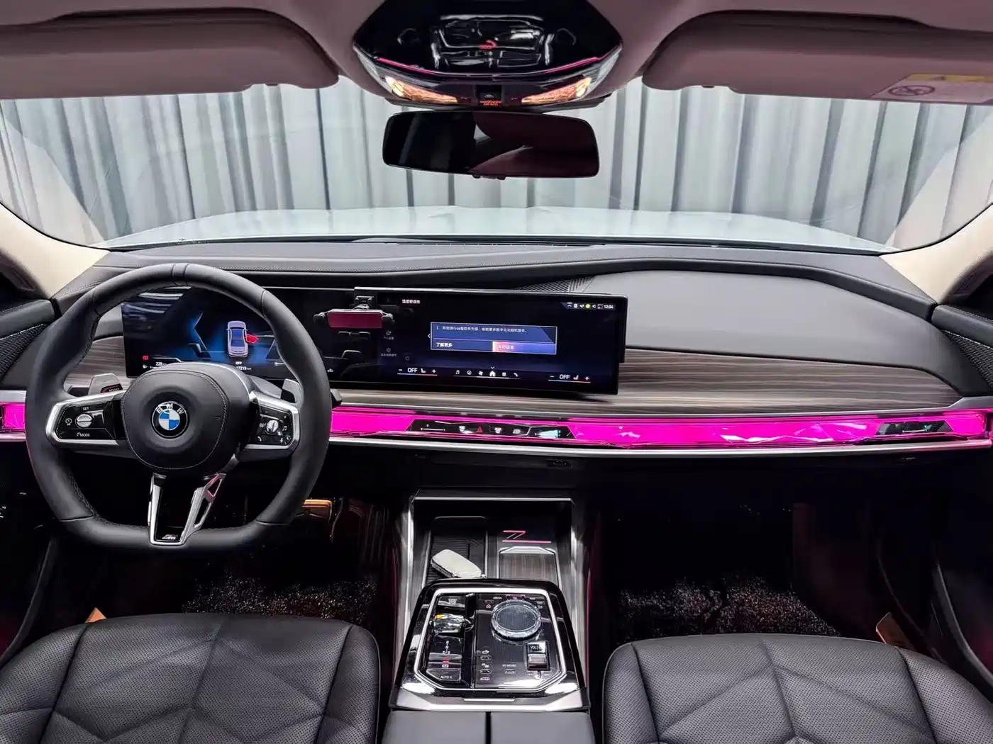 BMW 7 Series 2023 Model 735Li M Sport Package фото 4