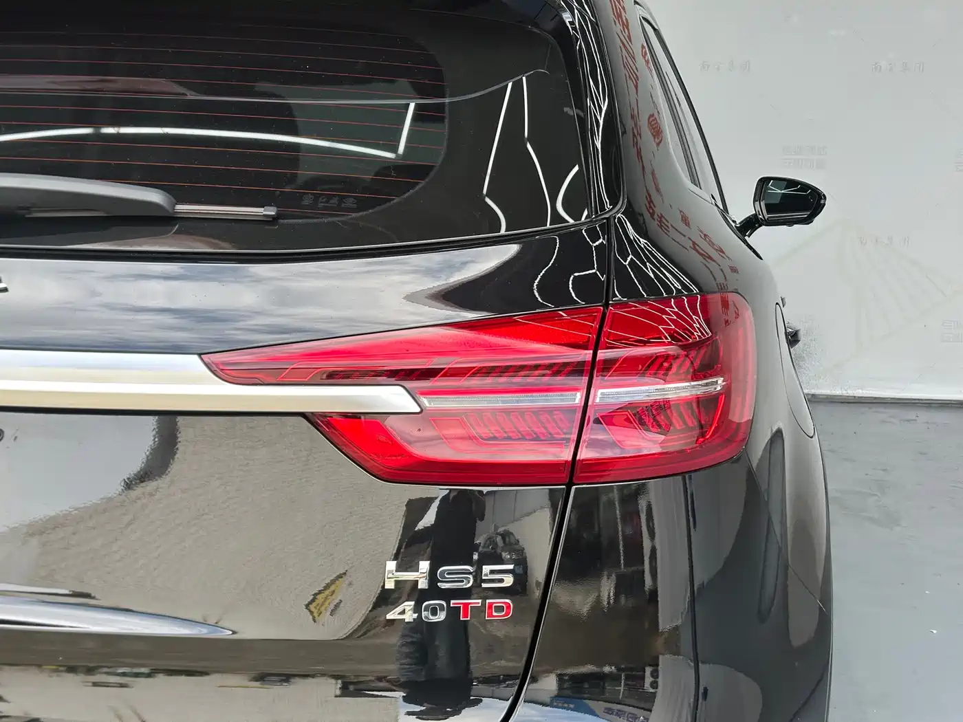 Hongqi HS5 2022 2.0T Smart Connect Premium Edition фото 16