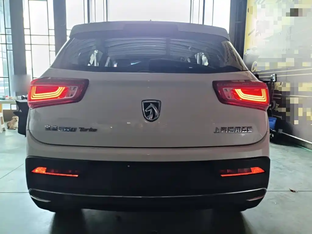 Baojun 560 2018 2017 1.5T DCT Premium Model