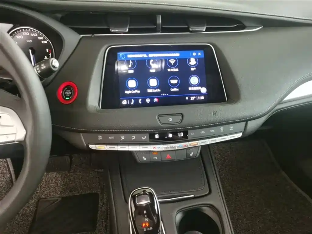 Cadillac XT4 2021 28T FWD Premium Edition фото 9