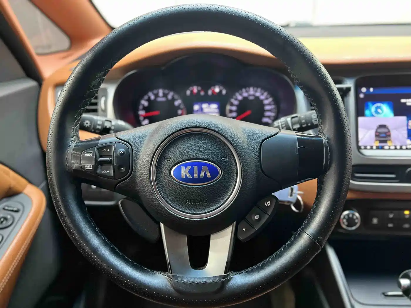 Kia Carens 2013 2.0L 7-seat Auto Standard (China V) фото 6