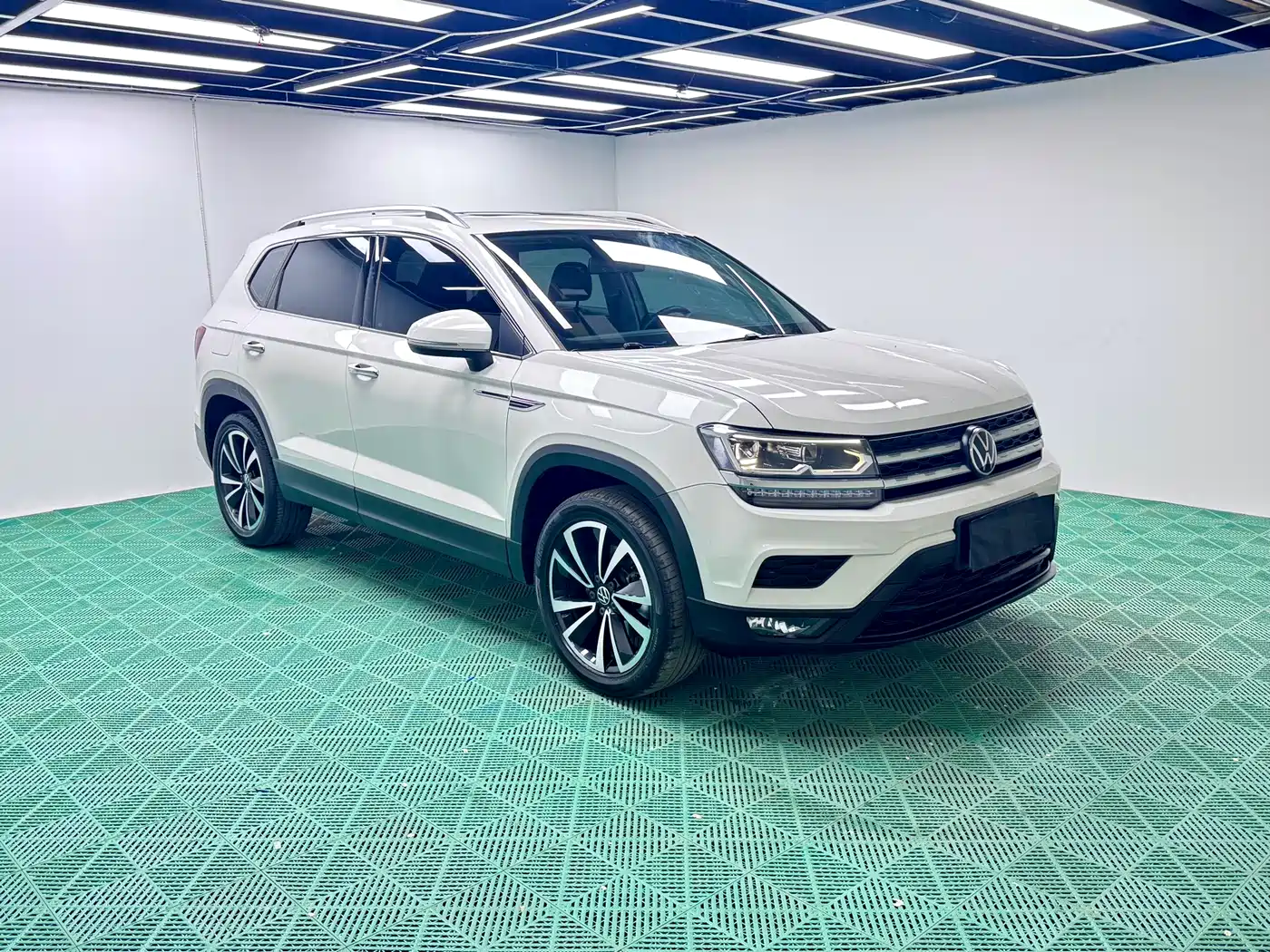 Volkswagen Tharu 2021 Model 280TSI 2WD Luxury Edition фото 3